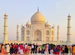 Taj Mahal Tour by Gatimaan Express Train